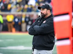 Ryan Day compara o futebol universitário de hoje à era dos dinossauros: ‘Ou você se adapta ou morre’