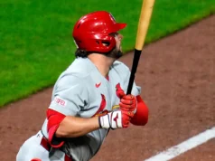 Gorman, Burleson e Walker fizeram 3 corridas para liderar os Cardinals sobre os Pirates por 11-7.