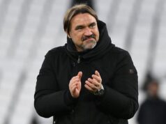 A sequência na Copa pode ajudar o Leeds a lutar contra o rebaixamento, diz Farke