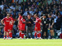 McKenna deu dicas sobre a seleção do time e forneceu uma atualização do time antes do grande confronto com o Southampton