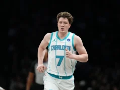 Conn Neupel quebra o recorde de 3 pontos do Hornets de Kemba Walker enquanto a campanha de Estreante do Ano continua