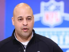 Alguns GMs se depararam com a nova regra da NFL de oito minutos entre as escolhas do primeiro turno