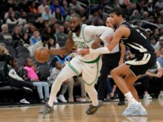 Brown e Tatum alimentam o Celtics em vez do Bucks, o adolescente Flagg do Mavs marca 51