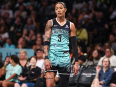Os rumores de ‘Blackball’ de Natasha Cloud enfrentam resistência à medida que o interesse da WNBA surge