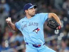 Max Scherzer lançou seis entradas na vitória dos Blue Jays sobre as Montanhas Rochosas por 5 a 1 em seu primeiro início de temporada.