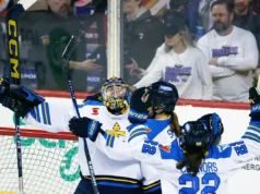 Os Scepters derrotaram o Charge por 2 a 1 na frente de 16.150 torcedores em Calgary