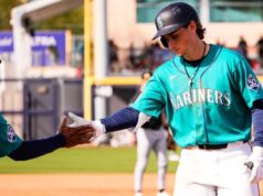 Notícias dos Mariners Colt Emerson seguidas pela tendência Pirates, Tigers, Cardinals