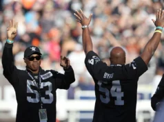 O linebacker de longa data dos Raiders, Rod Martin, que ganhou 2 Super Bowls com o time, morre aos 72 anos