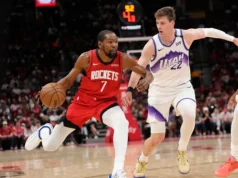 Os Rockets venceram o Jazz por 140-106, atrás de 25 pontos de Kevin Durant, com a vitória do Rockets pela 5ª consecutiva