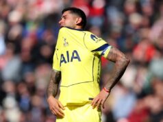 Christian Romero deixou o campo aos prantos quando as esperanças de sobrevivência do Tottenham foram atingidas