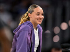 A reação sincera de Paige Bookers ao reencontro de Aji Fade com o Dallas Wings