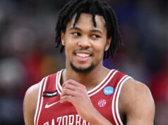 O guarda de transferência do Arkansas, DJ Wagner, se comprometeu com Maryland