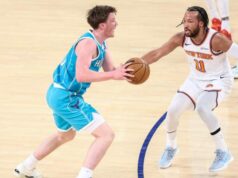 Kemba Walker comemora o impacto de Conn Nuppel como novato no Charlotte Hornets