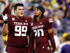 O segundo ano DL oferece uma explicação simples para a escolha da Texas A&M