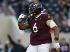 Futebol Virginia Tech: DL James Buchanan de 4 estrelas se comprometeu com os Hawkeyes