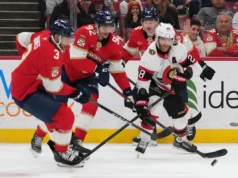 Matthew Tkachuk marcou um gol e três assistências enquanto os Panteras atacavam rápido e superavam os Senators por 6-3.