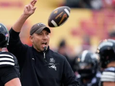 Matt Campbell está adotando uma abordagem paciente com sua equipe e escalação reconstruídas da Penn State