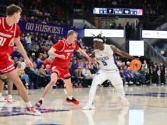 A ex-armadora do Washington Huskies visitou Kentucky