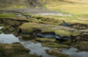 Um enorme buraco no Ártico está liberando carbono congelado há milhares de anos