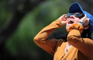 O eclipse solar total causou silêncio sísmico nas cidades em seu caminho