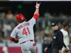 Jordan Walker liderou a rebatida inicial com um triplo na vitória dos Cardinals por 2 a 1 sobre os Padres