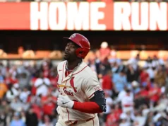 A joia de McGreevy, o bastão de Walker dá força ao St. Louis Cardinals sobre os Dodgers por 3-2