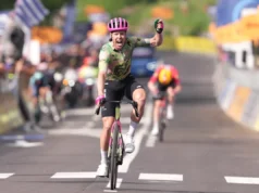 Valgren vence a primeira etapa do Giro enquanto Vingard mantém a liderança geral