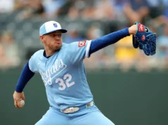 Stephen Kolek lança um CGSO, Royals venceu Mariners por 5-0