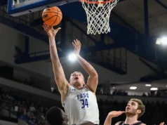 Transferência do estado de Dakota do Sul, Damon Wilkinson, assinou com Nebraska