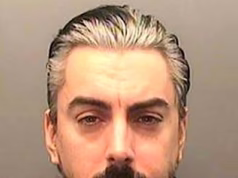 Ian Watkins foi avisado que sua “cabeça seria esmagada” um dia antes do ataque fatal – mas disse aos agentes penitenciários que “achava que ficaria bem”, ouviu um tribunal