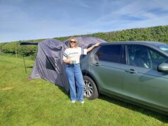 Transformei o porta-malas do meu carro em um hotel sobre rodas com uma barraca de camping de £ 69,99 da Aldi – mas alguns acampamentos ‘esnobes’ não aceitam os turistas ‘de baixo custo’ que os trazem.