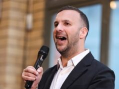 Jack Polanski é um extremista, diz Israel depois que o líder do Partido Verde, Golders Green, compartilha uma postagem criticando a polícia durante a repressão ao suspeito de ataque