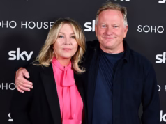 Kirsty Young e seu marido fundador da Soho House colocaram à venda sua ilha particular de £ 10 milhões enquanto priorizam uma ‘vida menor’ após sua batalha contra o câncer