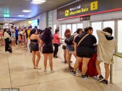 Últimos destinos de férias Portugal e Itália devem abandonar os controversos controlos fronteiriços da UE para evitar o caos a meio período