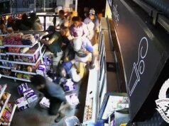 Uma gangue selvagem de ladrões invade uma loja de conveniência no Território do Norte após a morte de um menino de cinco anos e a captura de seu suposto assassino.