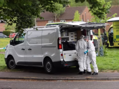 Homem ‘mata seu ex e a si mesmo com uma granada’ em uma explosão em uma casa em Bristol que fere outras três pessoas, incluindo uma criança
