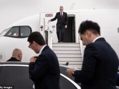 O primeiro-ministro foge dos problemas: faltando poucos dias para a votação local, Starmer parte para a cimeira europeia enquanto os deputados trabalhistas pressionam para que a Grã-Bretanha volte a aderir à UE