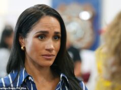 Meghan Markle viajou sozinha para Chicago para apoiar seu afilhado em sua primeira comunhão