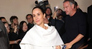 ‘Meghan Markle tem o hábito de brincar com os poderosos de Hollywood’: a queda ‘terrorista’ do SNL e sua ausência no Met Gala são mais uma prova de que a Duquesa está queimando pontes nos EUA, dizem especialistas