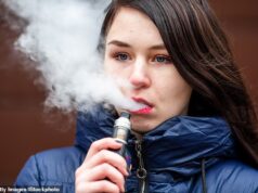Alunos intoxicados escondem seus vapes em tigelas escolares!