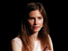 Amanda Knox insiste: ‘Não posso colocar minha vida em espera’ enquanto pressiona os planos do show do Edinburgh Fringe em meio a reações adversas
