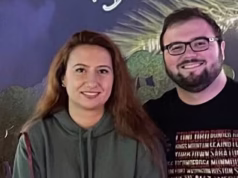 A jovem família dava uma imagem de felicidade… então estourou um escândalo alienígena e três deles foram encontrados mortos.