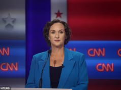 A descoberta Katie Porter se desdobra em um grito de guerra vulgar ao criticar o desafiante republicano como um ‘cowboy cupcake’