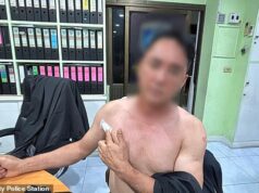 Turista australiano supostamente esfaqueou adolescentes com uma tesoura depois de convidá-las a voltar para seu quarto de hotel