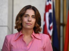 A política trabalhista Annika Wells ordenou que os contribuintes pagassem milhares de dólares em reivindicações de viagens