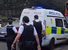 Homem de 50 anos acusado de ‘incidente de crime de ódio comunitário’ em ônibus do norte de Londres