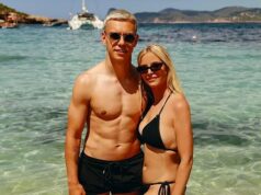 O casamento do astro do Arsenal Leandro Trossard está em crise, já que a esposa Laura, 33, exclui todas as fotos do atacante, 31, das redes sociais e joga fora sua aliança de casamento