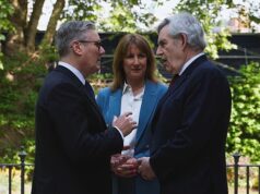 Clueless Starmer prometeu ser primeiro-ministro por mais oito anos, apesar do isolamento do Partido Trabalhista – com parlamentares irritados alertando que o discurso pró-UE se transformará em ‘uma xícara de resfriado’ no Red Wall amanhã