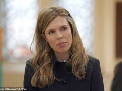 ‘Eu fui uma das sortudas’: Carrie Johnson diz que espera que o drama da ITV sobre o ladrão de táxi preto John Warboys seja ‘um sinal de alerta’ depois que ele foi atropelado em um táxi em Londres