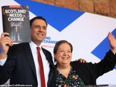 Keir Starmer bloqueado… e o Partido Trabalhista Escocês mergulha na guerra civil, incluindo o futuro de Anas Sarwar